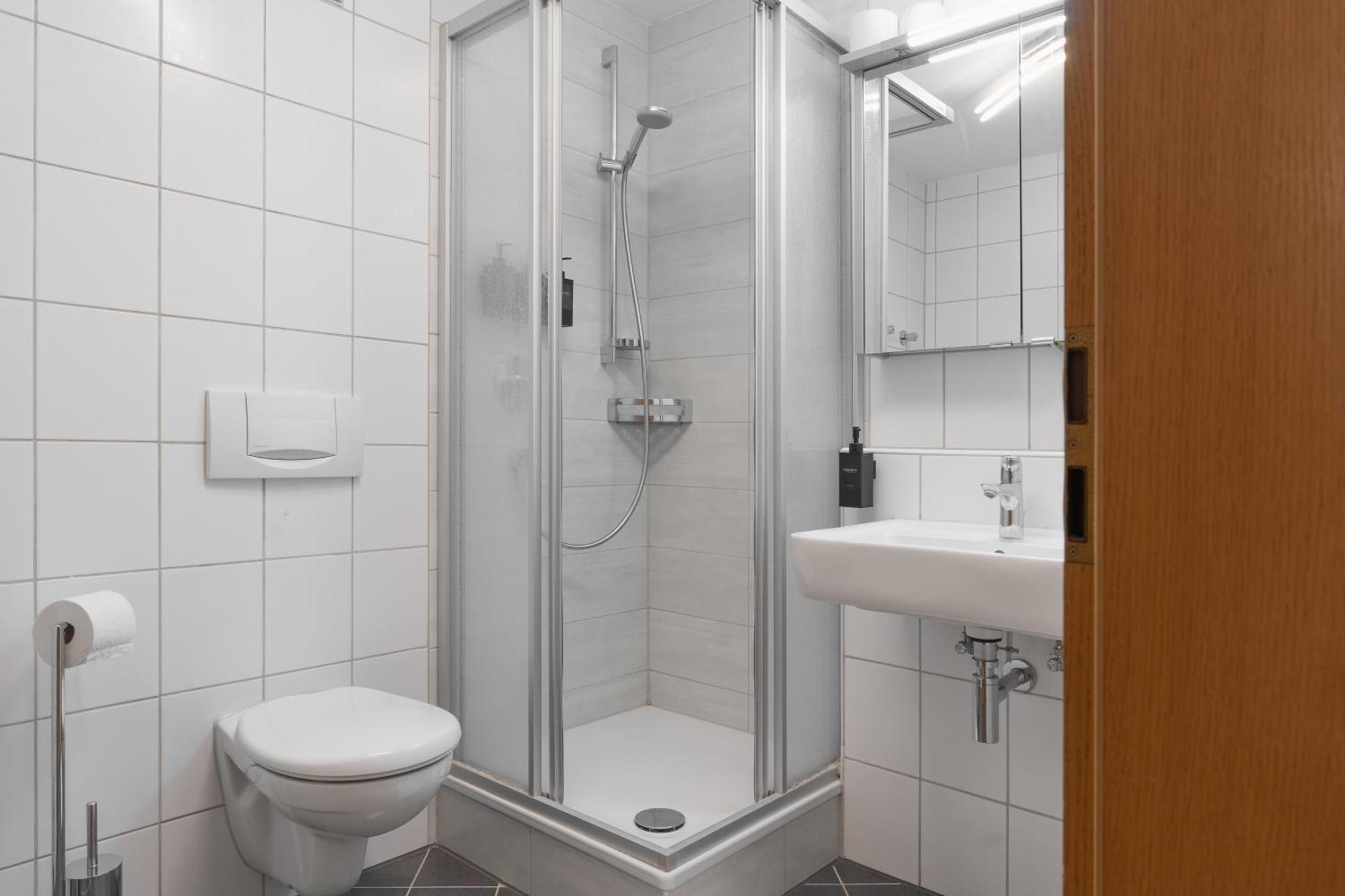 Untersee-Suite Istayunixi Seenaehe-Terrasse-Workspace-Netflix-Parkplatz Radolfzell am Bodensee Luaran gambar