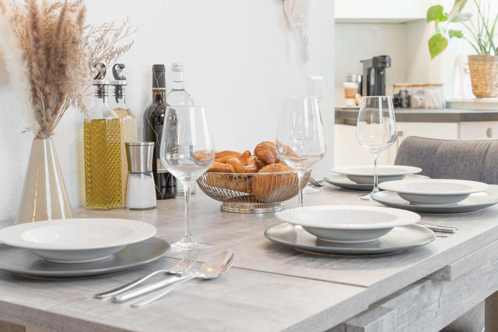 Untersee-Suite Istayunixi Seenaehe-Terrasse-Workspace-Netflix-Parkplatz Radolfzell am Bodensee Luaran gambar